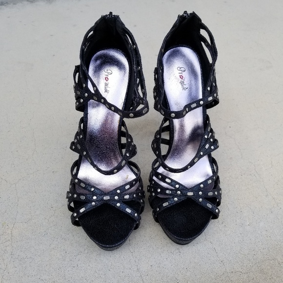 Black Platform Metal Studded Heels - Picture 3 of 7